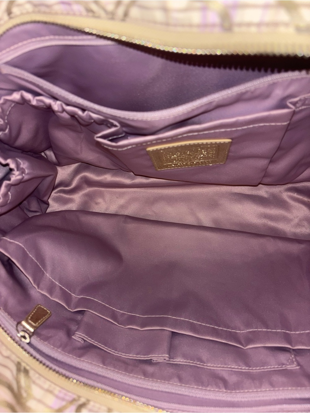 Coach F17137 Signature Tote in Pale Pink with Metallic Gold Trim - Picture 14 of 17